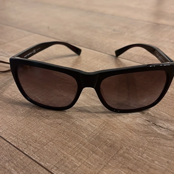 Tory Burch Sunglasses main image 10